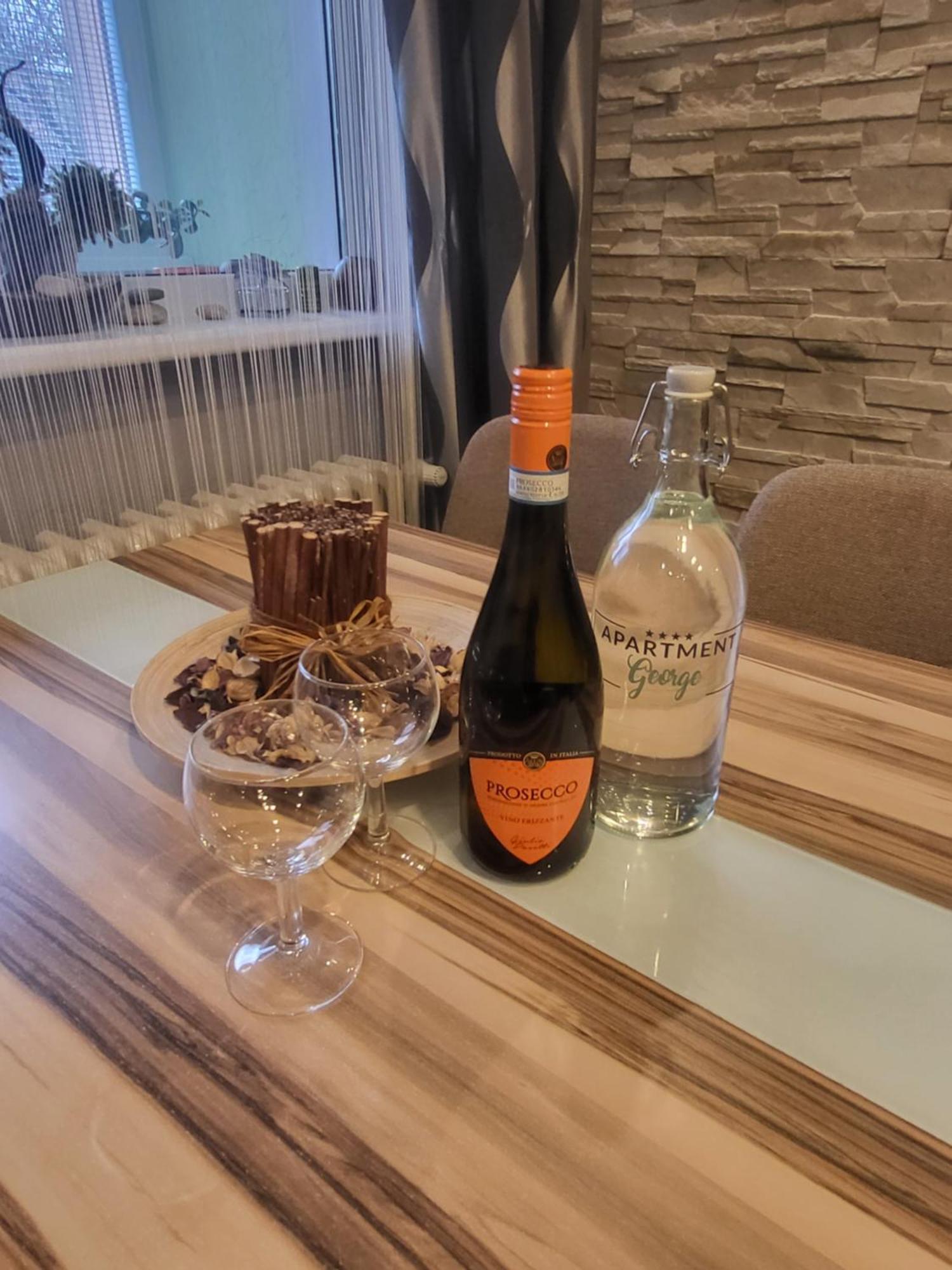 Apartman George 브라티슬라바 외부 사진